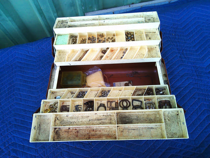 Old Pal vintage tool box