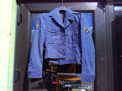 1950s United States Air Force Women's cropped jacket 35 chest