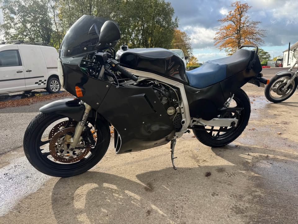 1985 Suzuki GSXR750 Slabside