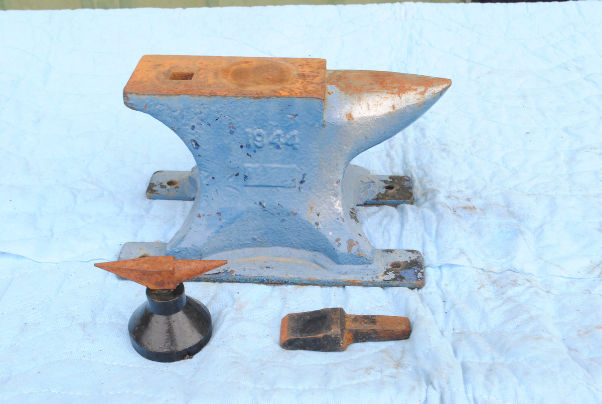 1944 Forging and Ringmaking Large and Small Anvil Set