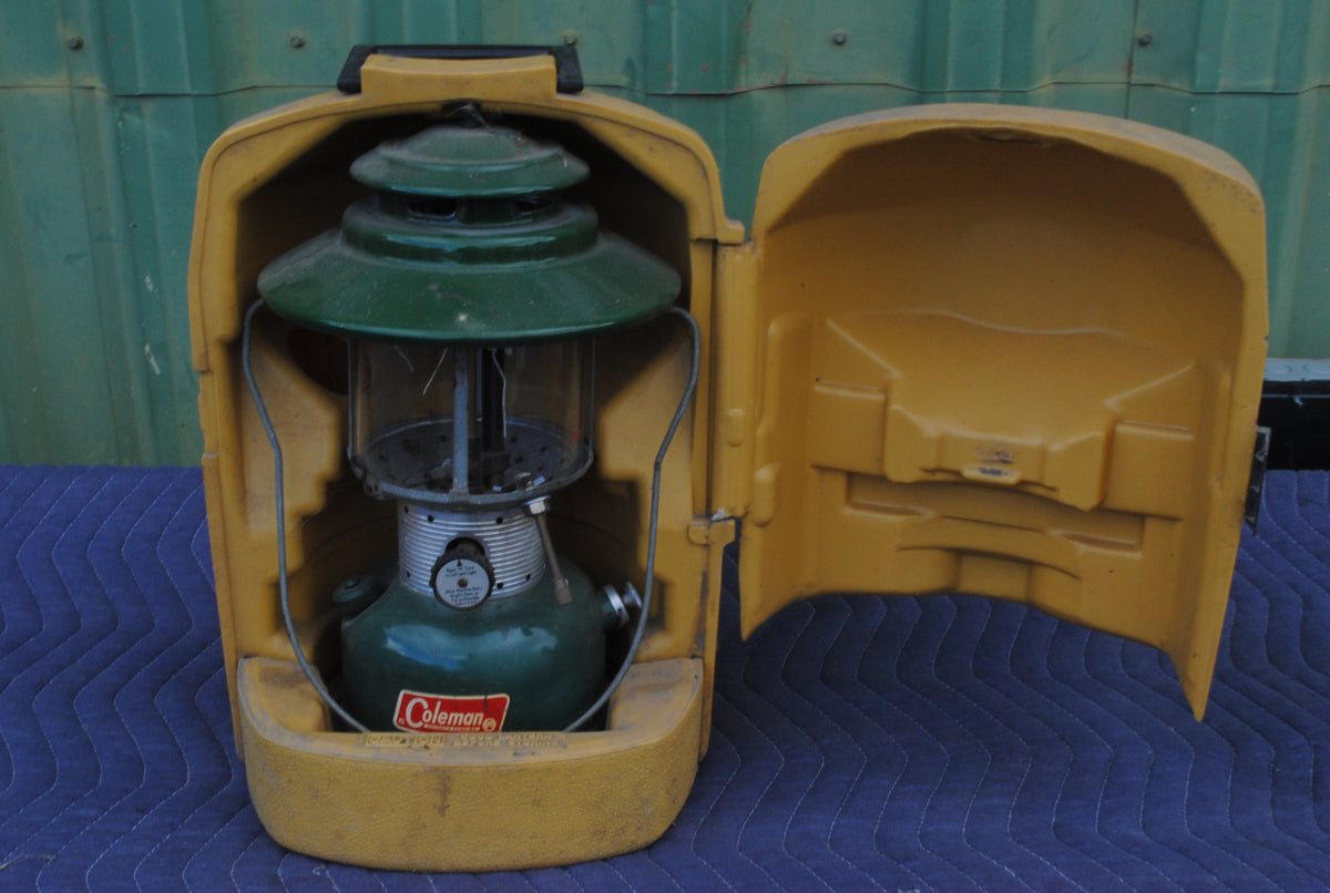 NOS Coleman 220F Lantern In Original Box