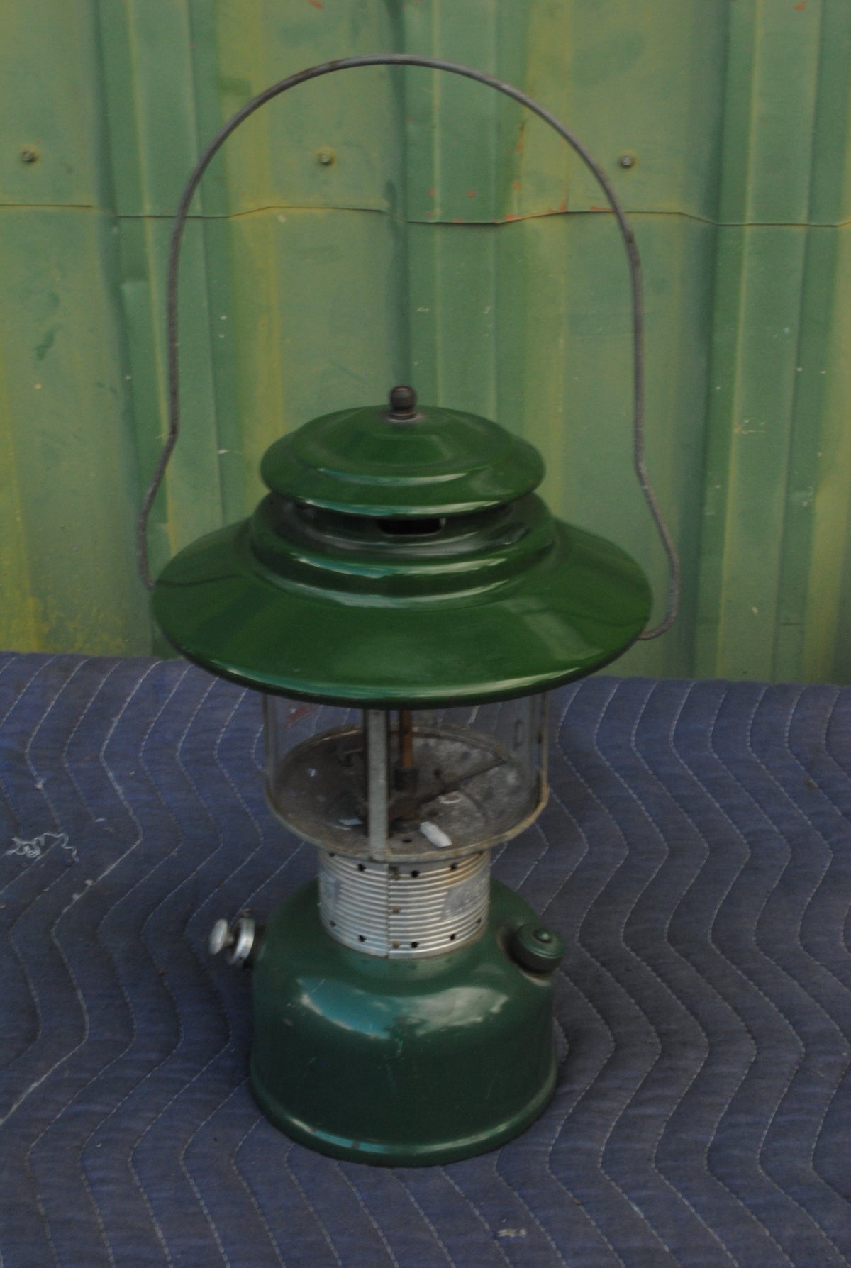 NOS Coleman 220F Lantern In Original Box