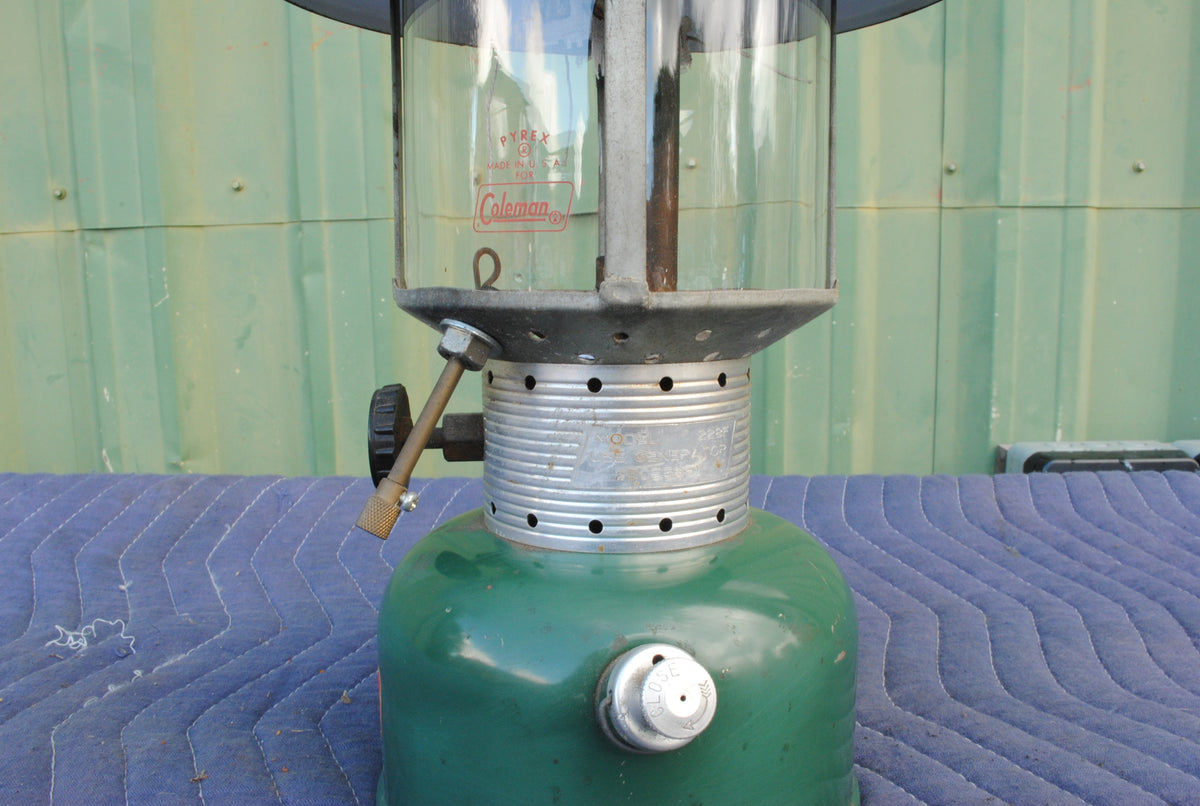 NOS Coleman 220F Lantern In Original Box
