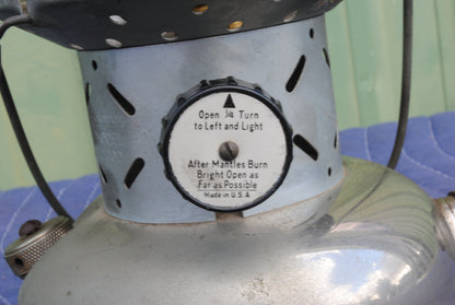 NOS Coleman 220E Lantern In Original Box