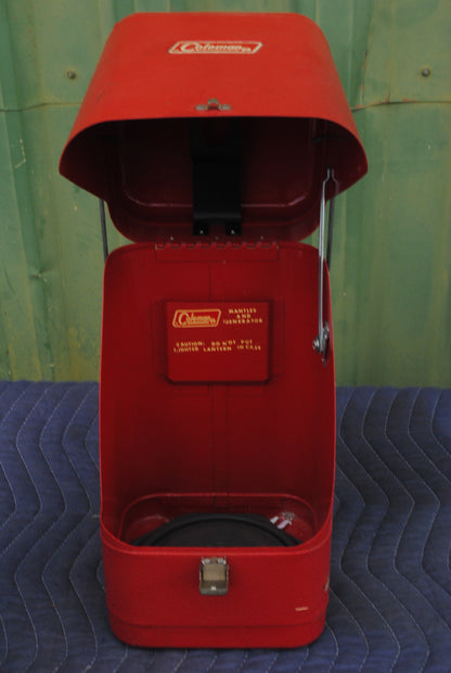 NOS Coleman 200A Lantern In Original Box