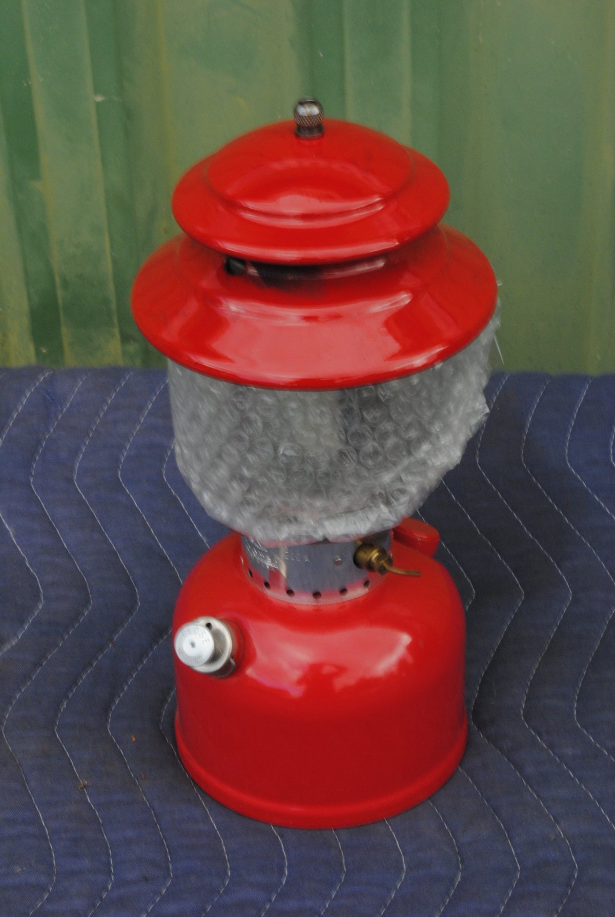 NOS Coleman 200A Lantern In Original Box