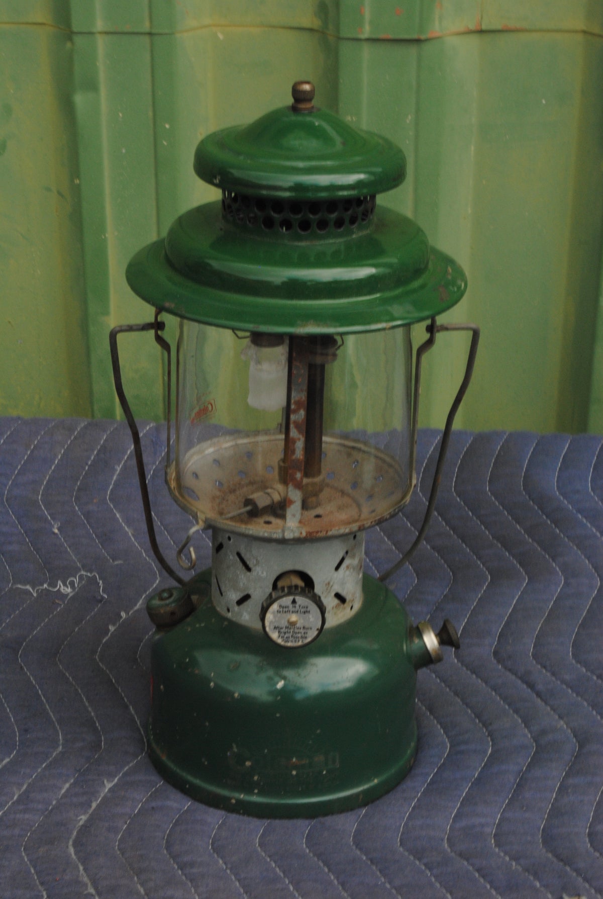 NOS Coleman 220E Lantern