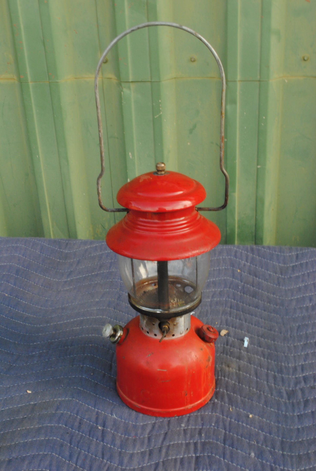 NOS Coleman 1963 200A Red lantern