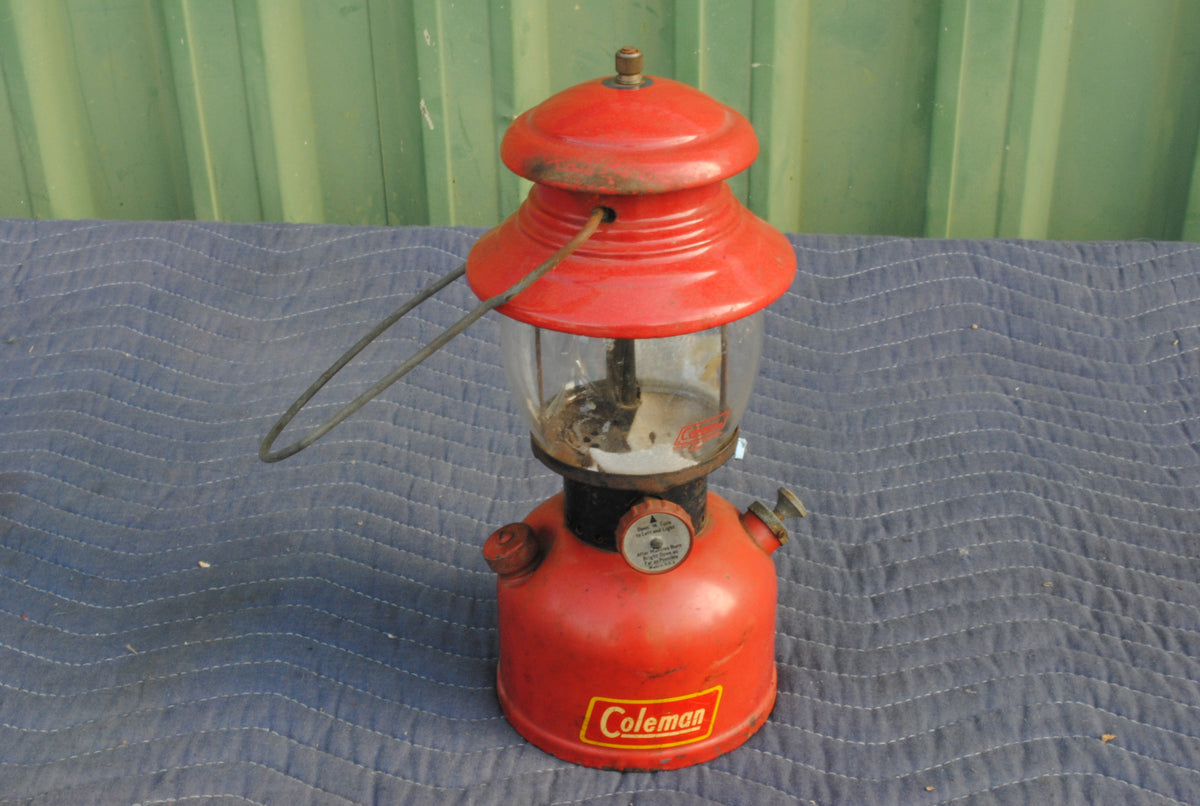 NOS Coleman 1973 200A Red lantern