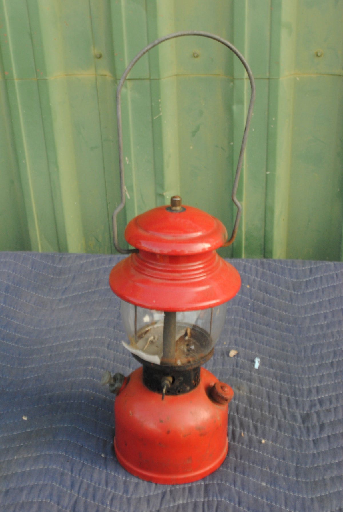 NOS Coleman 1973 200A Red lantern