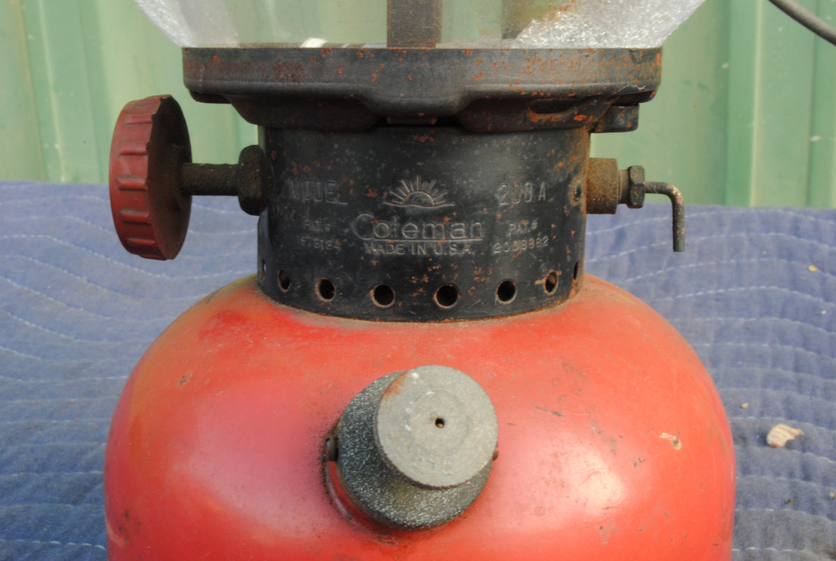 NOS Coleman 1973 200A Red lantern