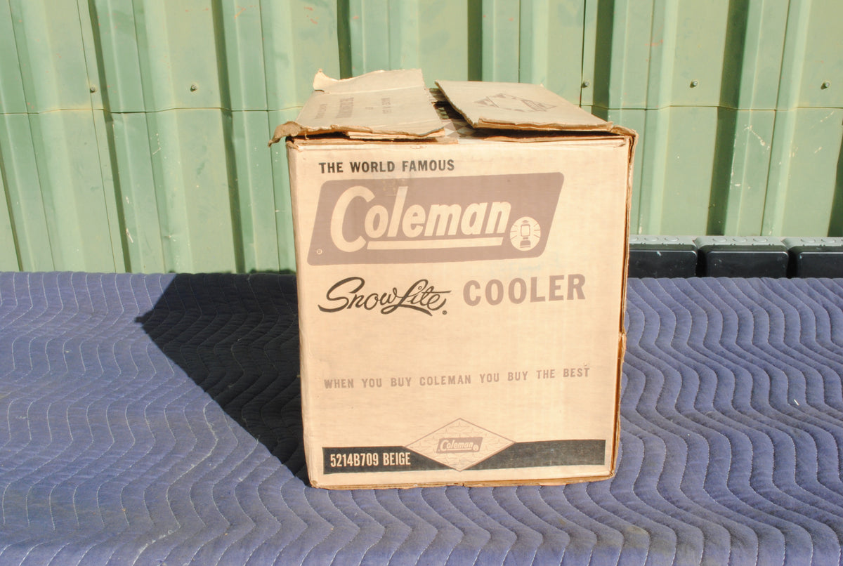 NOS Coleman 'Snowlite' Cooler Drink Food