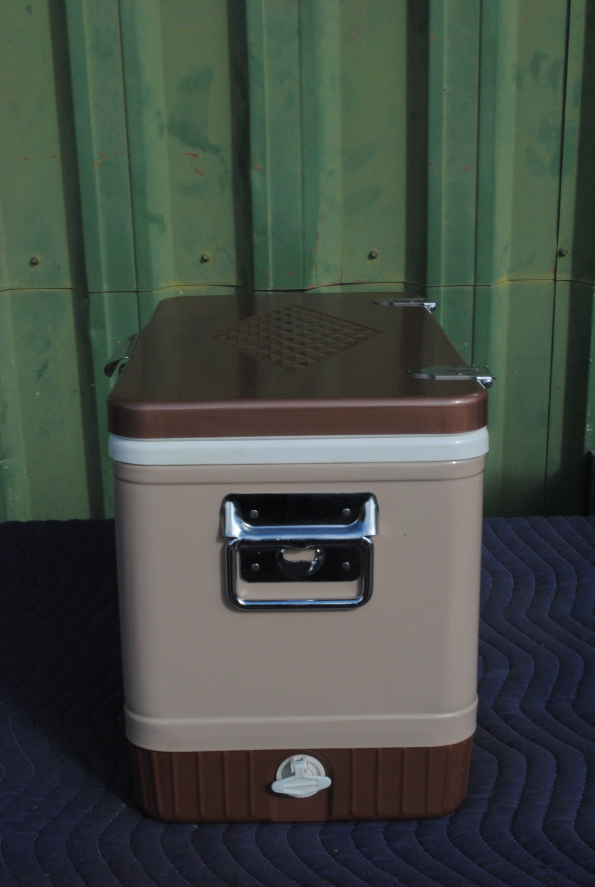 NOS Coleman 'Snowlite' Cooler Drink Food