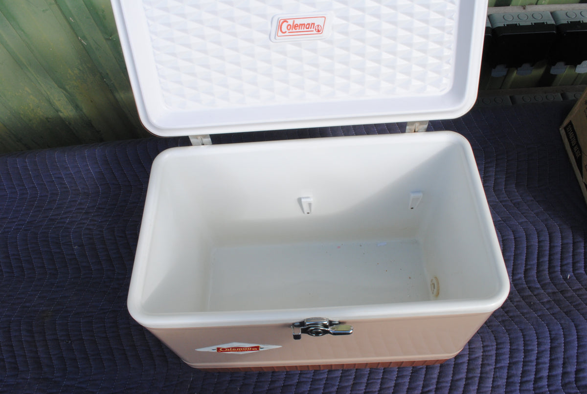 NOS Coleman 'Snowlite' Cooler Drink Food