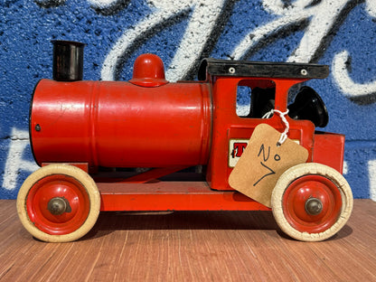 TRI-ANG RED METAL TRAIN