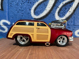1950 RED FORD WOODY 1/18 SCALE MUSCLE MACHINES