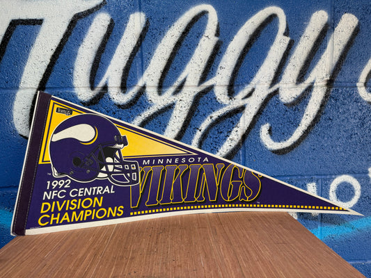 VINTAGE NFL MINNESOTA VIKINGS 1992 CENTRAL DIVISION CHAMPIONS FELT PENNANT
