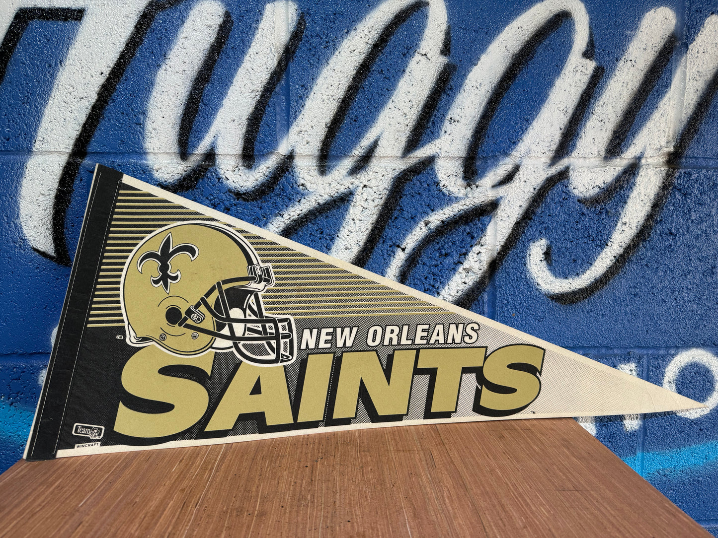 VINTAGE NFL NEW ORLEANS SAINTS FELT PENNANT
