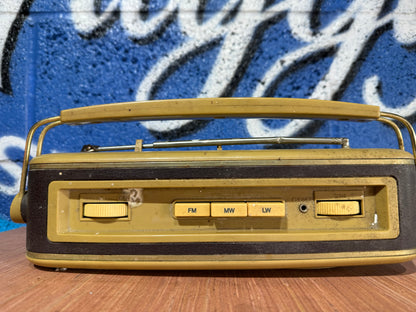 VINTAGE 1960'S BUSH TR82 CREAM LEATHER NON WORKING PORTABLE RADIO