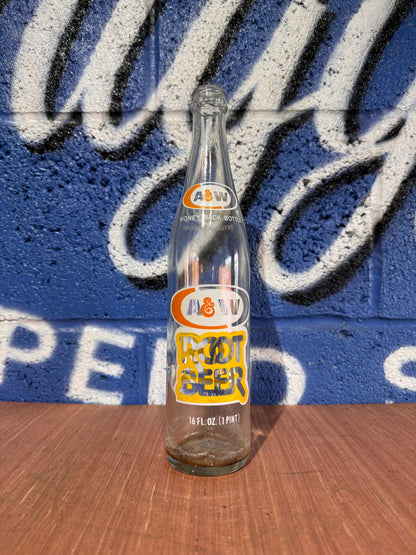 VINTAGE A&W ROOT BEER PINT SIZED GLASS MONEY BACK BOTTLE