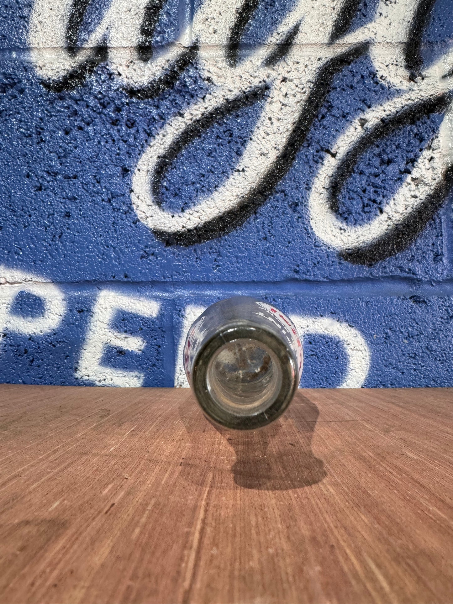 VINTAGE WHITE PEPSI-COLA PINT SIZED MONEY BACK BOTTLE