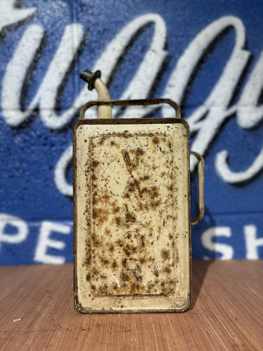 VINTAGE GENUINE VALOR METAL OIL CAN