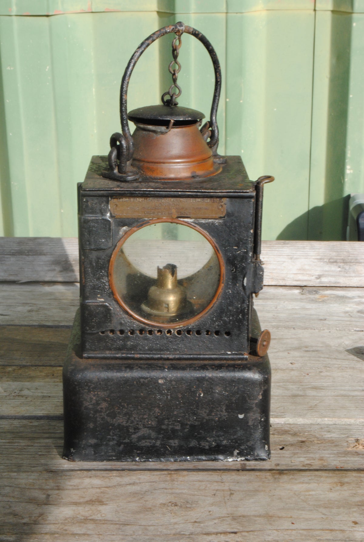Authentic Lamp Manufacturing Co. 1874 Railway Lantern