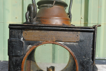 Authentic Lamp Manufacturing Co. 1874 Railway Lantern