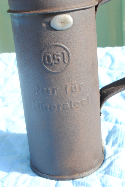 Vintage German 'nur fur mineraloel' oil jug
