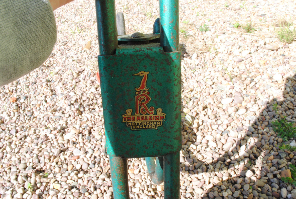 Vintage Raleigh 'The Raleigh' metal scooter