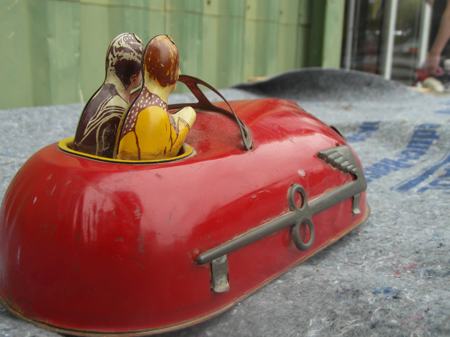 1930s Vintage LINDSTROM skeeter TIN WIND-UP bumper car