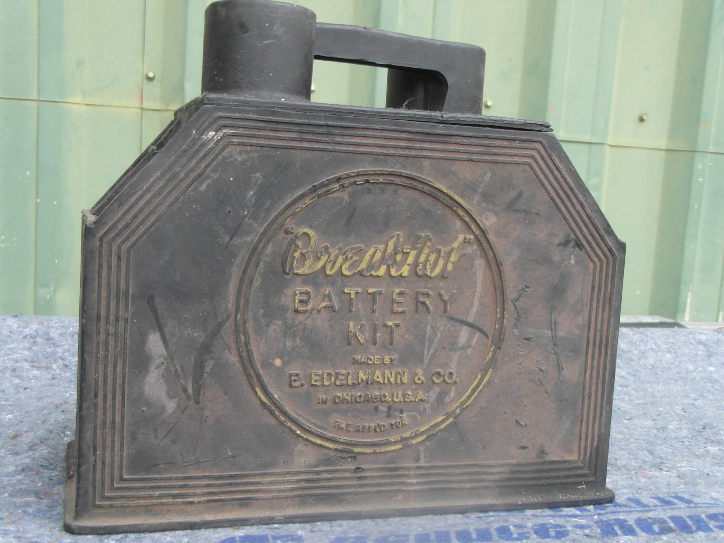 1930s-1940s Break-Not Battery kit- Edelmann & co.