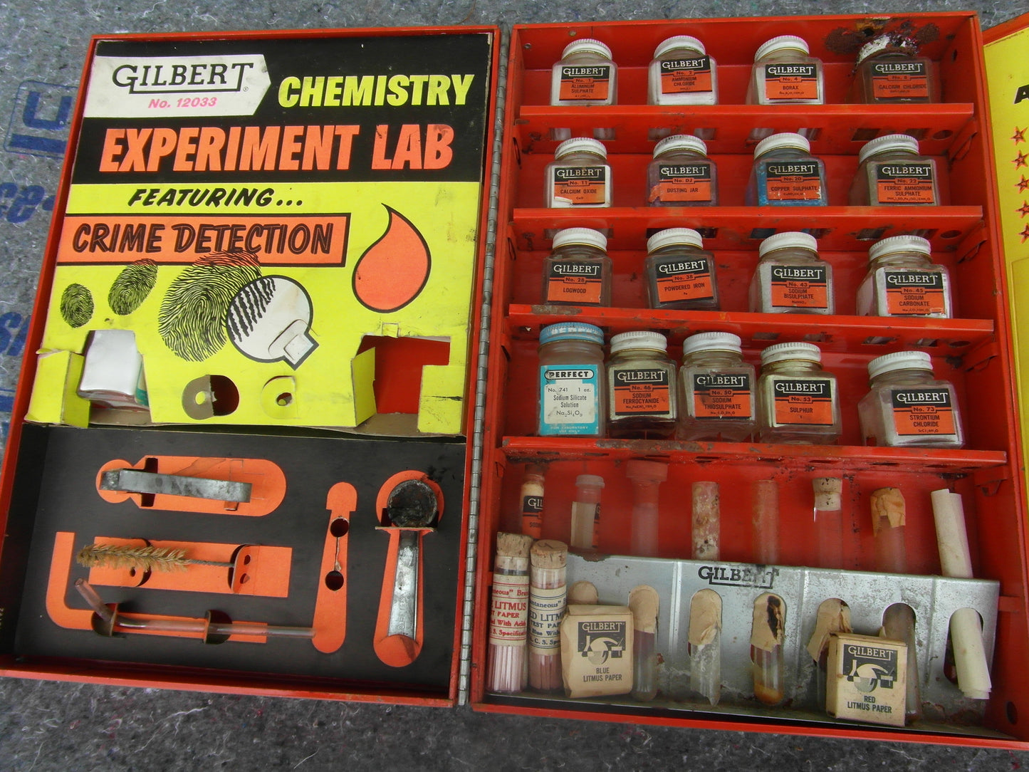 1956 Gilbert Chemistry Experiment Lab No.12033- Crime detection- vintage metal case