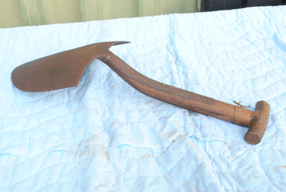 Vintage cast iron Collier's Shovel