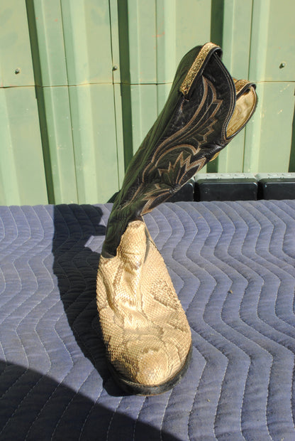 Genuine Tony Lama Snakeskin boots Size US 10