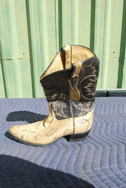 Genuine Tony Lama Snakeskin boots Size US 10